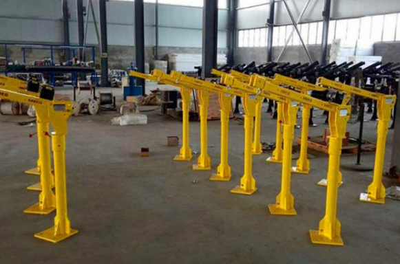 冠航室內(nèi)小吊機